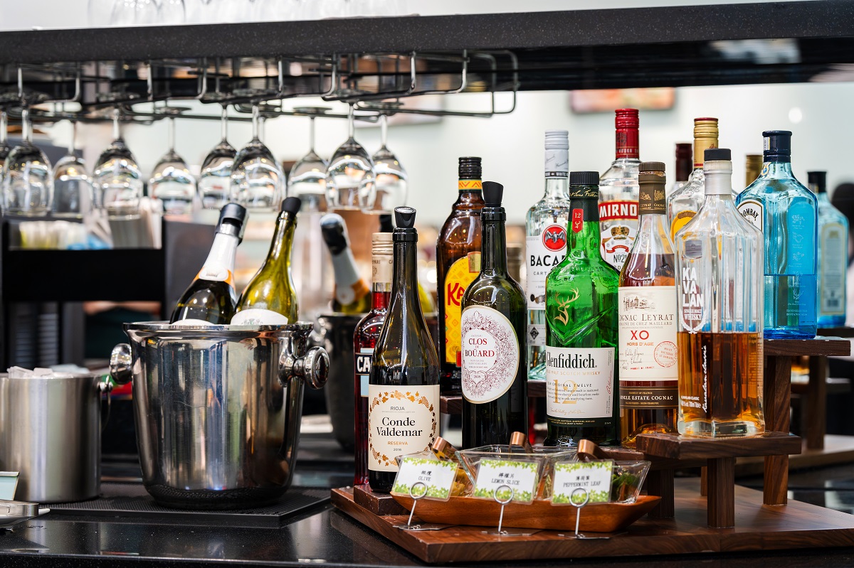 Bar in The Infinity Lounge