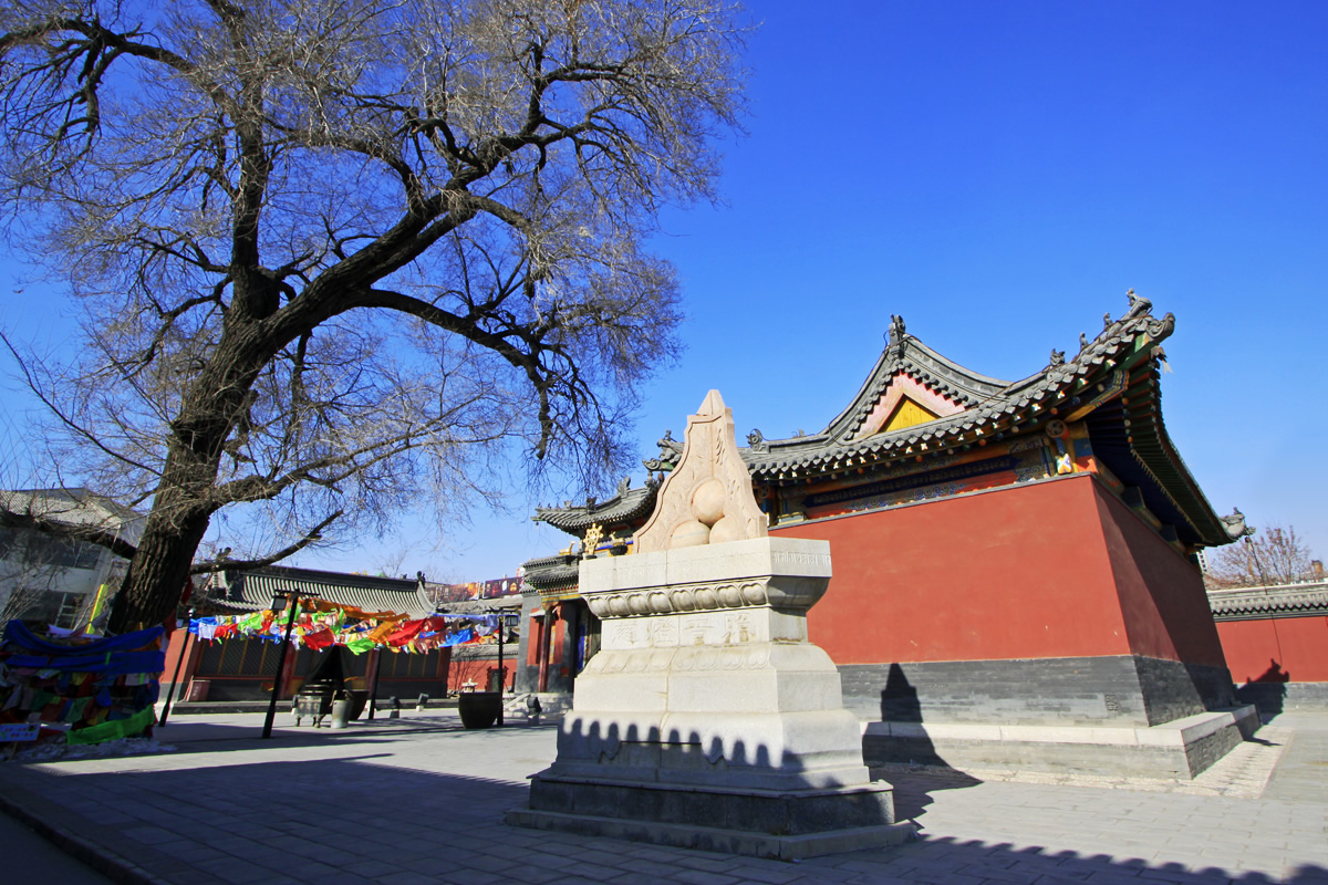 Five Pagoda Temple