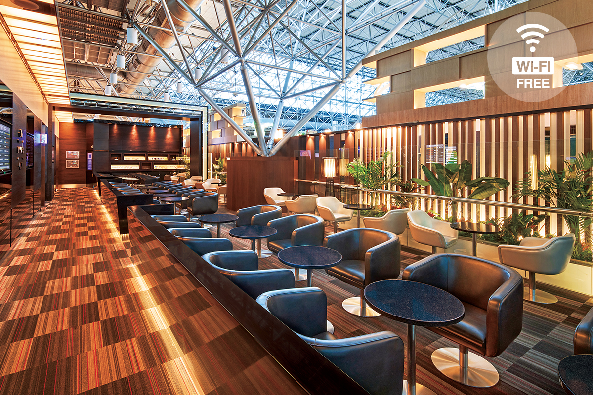 Seats & Free Wi-Fi in The Club Lounge