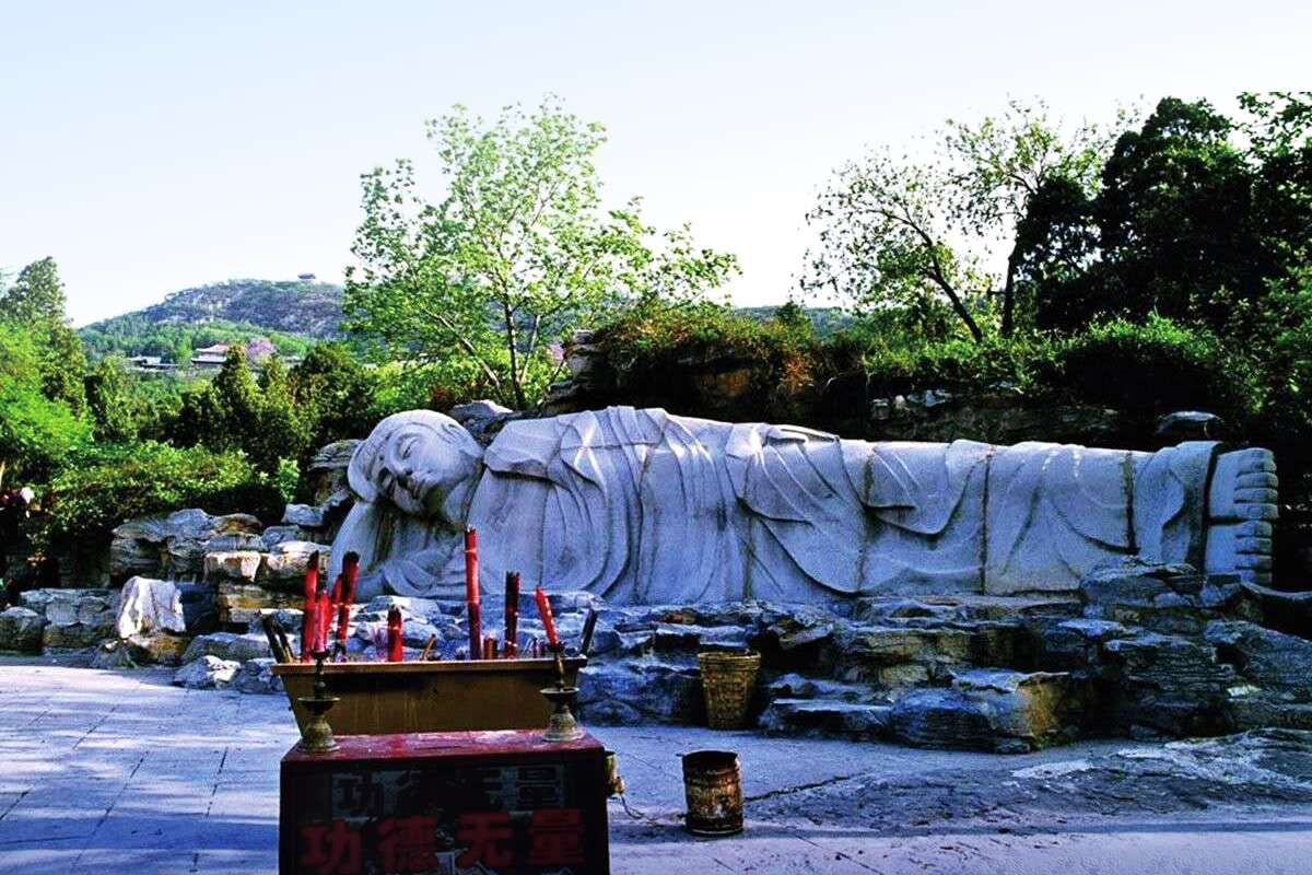 Thousand Buddha Mountain