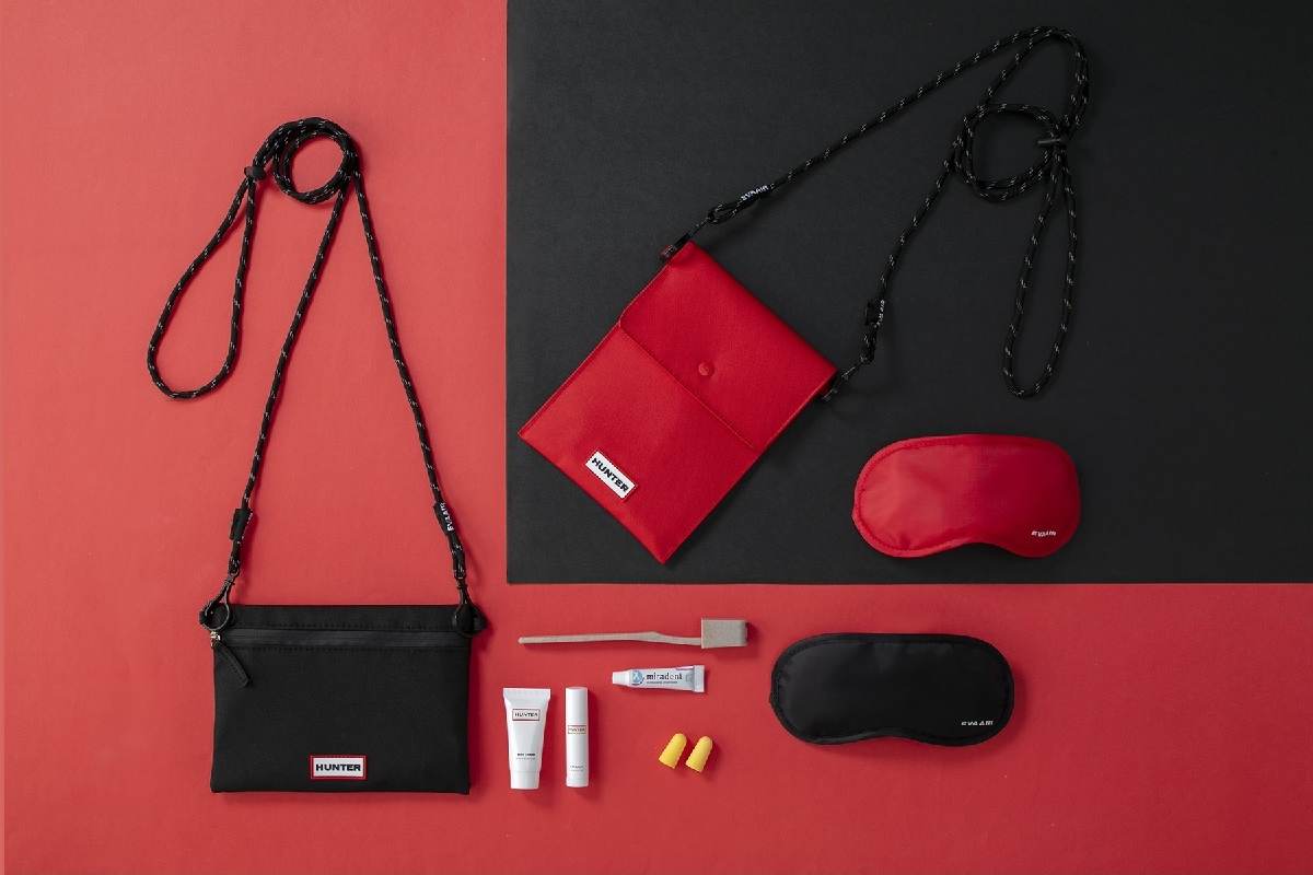 New Premium Economy Class Overnight Kit