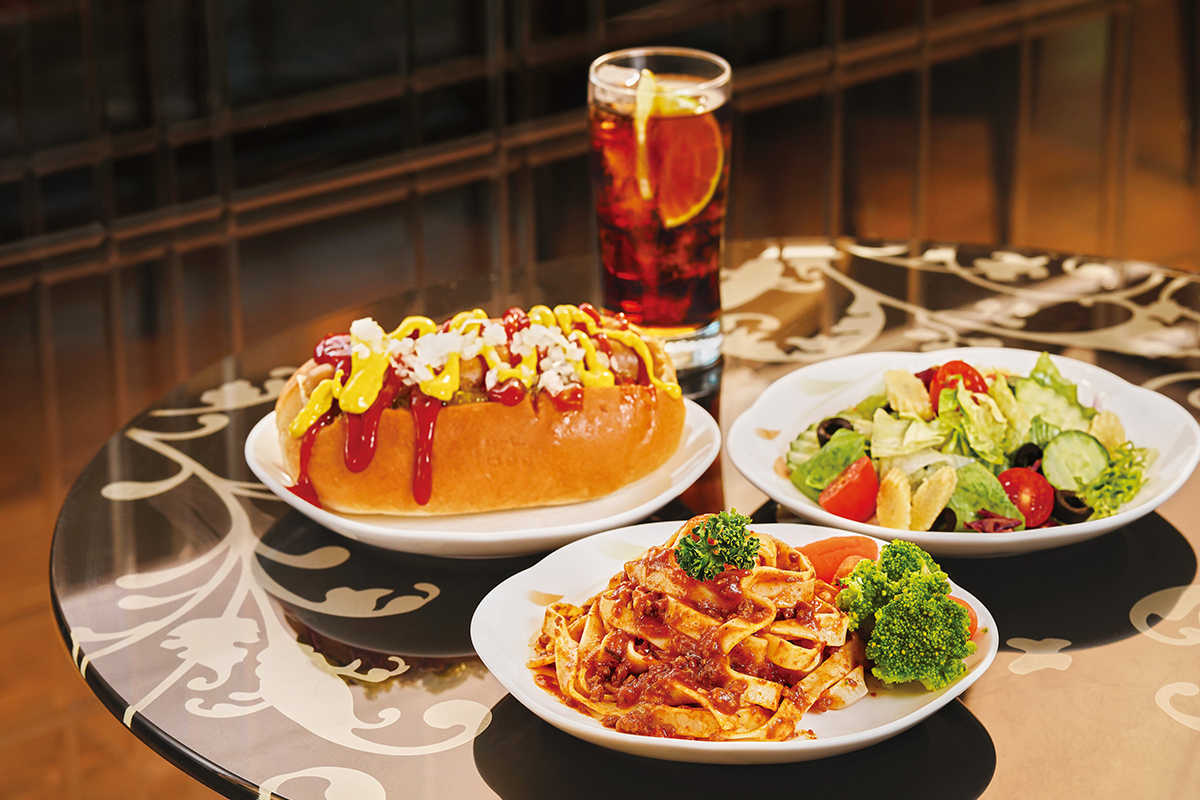 Delicious Feast in The Star Lounge