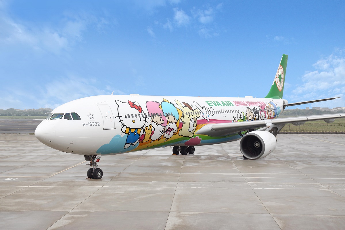 限定品　EVA AIR エバー航空 ハローキティ 手帳　ペン付き