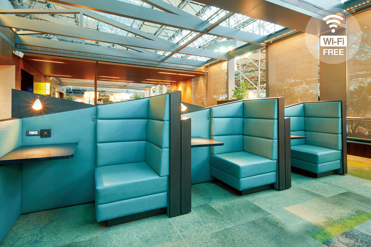 Seat area & Free Wi-Fi in The Garden Lounge